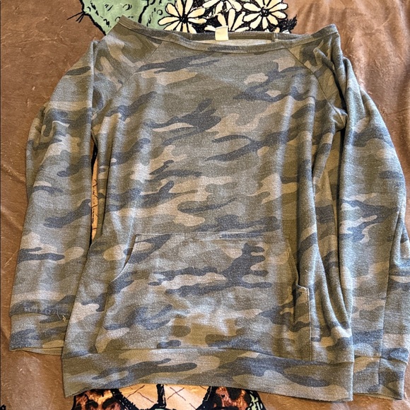 No Label Sweaters - Camouflage women’s light sweatshirt boutique brand